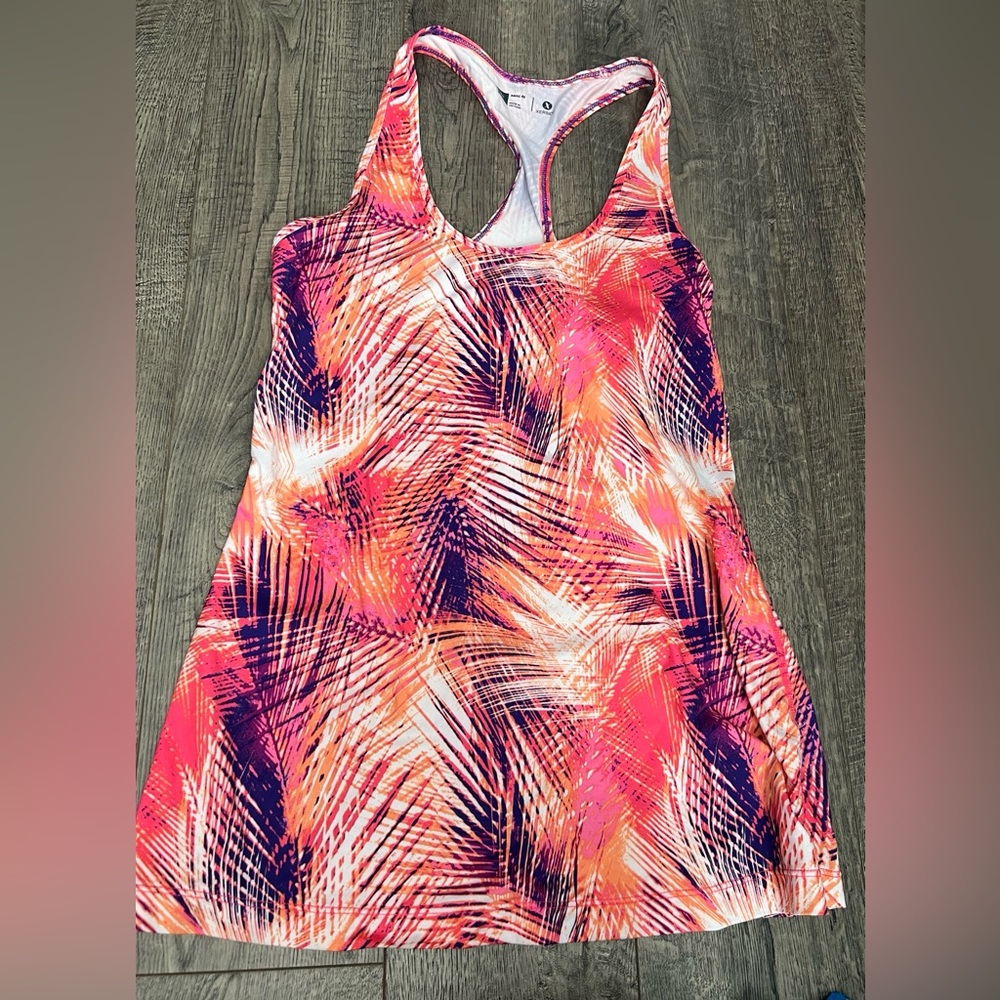 Xersion Pink and Orange tank top with Vibrant Design